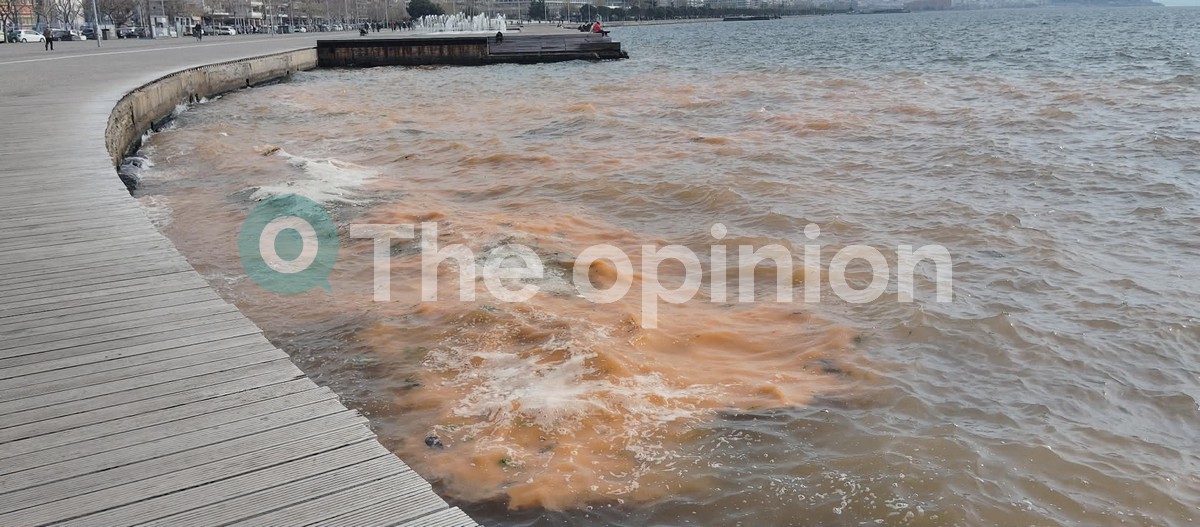 Το φαινόμενο της κόκκινης παλίρροιας ξανά στον κόλπο της Θεσσαλονίκης (ΦΩΤΟ)