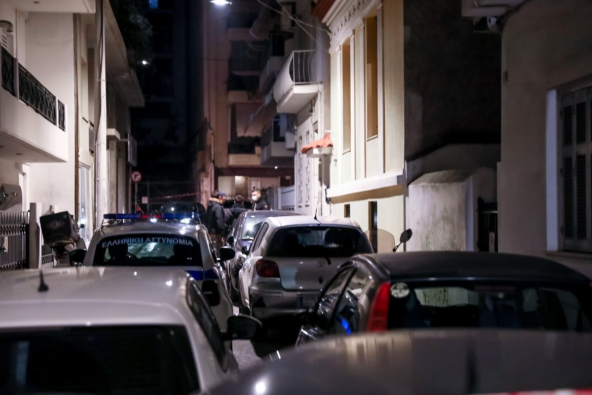 Θρίλερ στον Κολωνό: Σε εξέλιξη οι έρευνες στο σπίτι της 31χρονης εγκύου (ΦΩΤΟ+VIDEO)