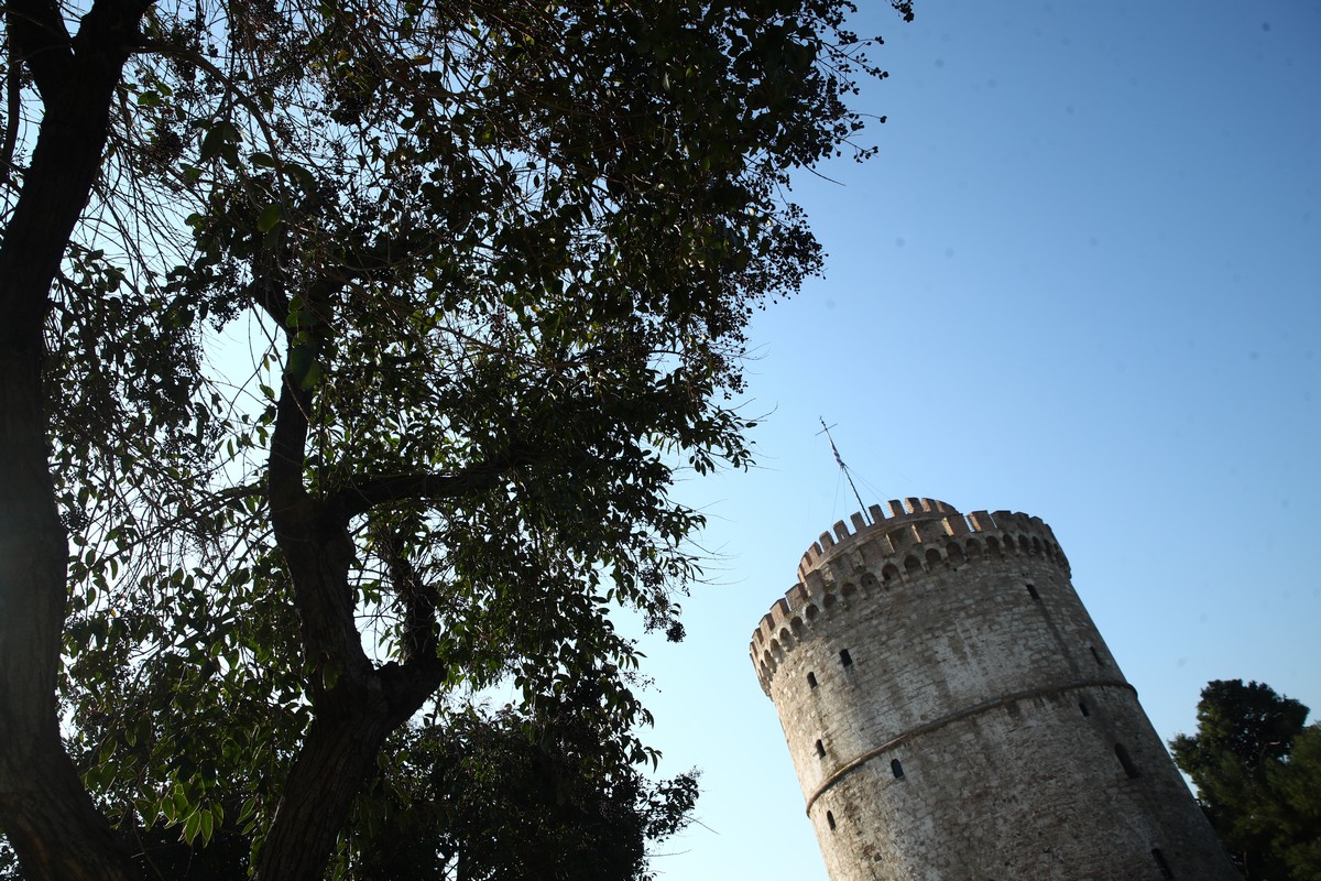 Πώς βλέπουν οι τουρίστες τη Θεσσαλονίκη: Αύξηση σε αφίξεις, στα ίδια οι πληρότητες των ξενοδοχείων