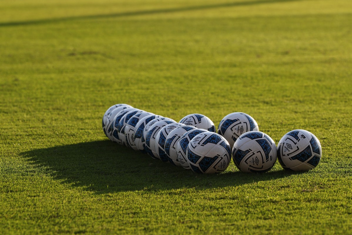 Eθνικές τέλος, «κορυφώνονται» πρωταθλήματα και κύπελλα – Το ποδοσφαιρικό τηλεοπτικό πρόγραμμα του Σαββάτου