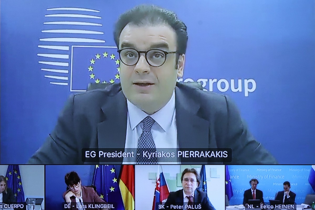 Πιερρακάκης – Eurogroup: «Στοχευμένα μέτρα με προτεραιότητα στα νοικοκυριά»