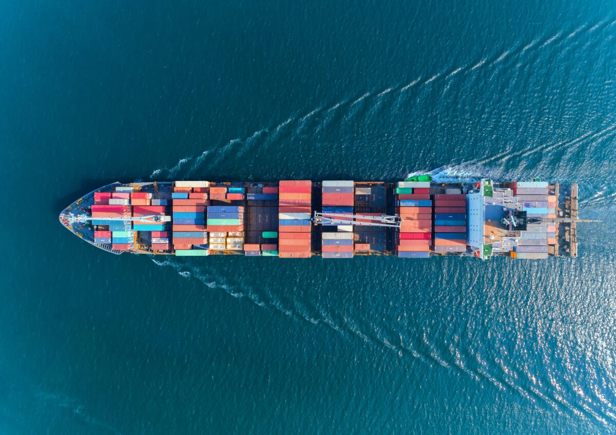 Χτυπήθηκε ελληνόκτητο πλοίο στα Στενά του Ορμούζ