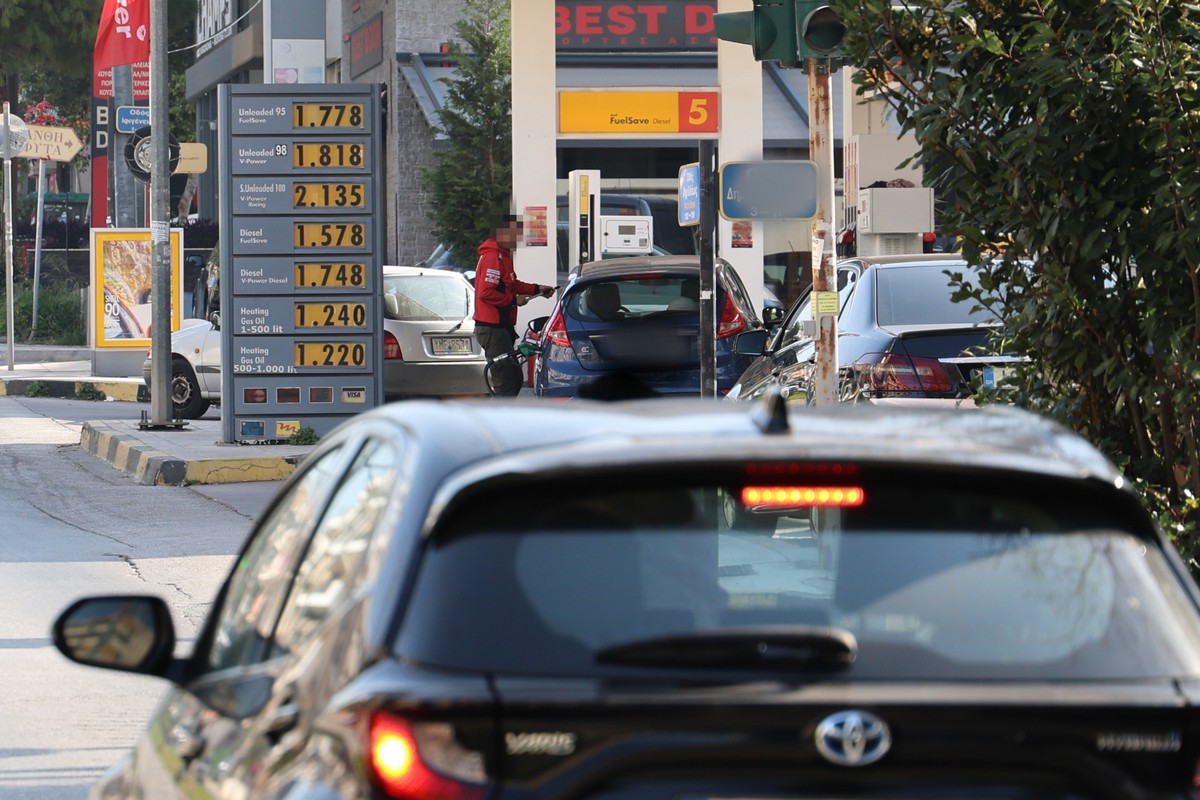 Μέση Ανατολή: Η εξάρτηση της Δύσης και οι… πετρελαιοκρατίες