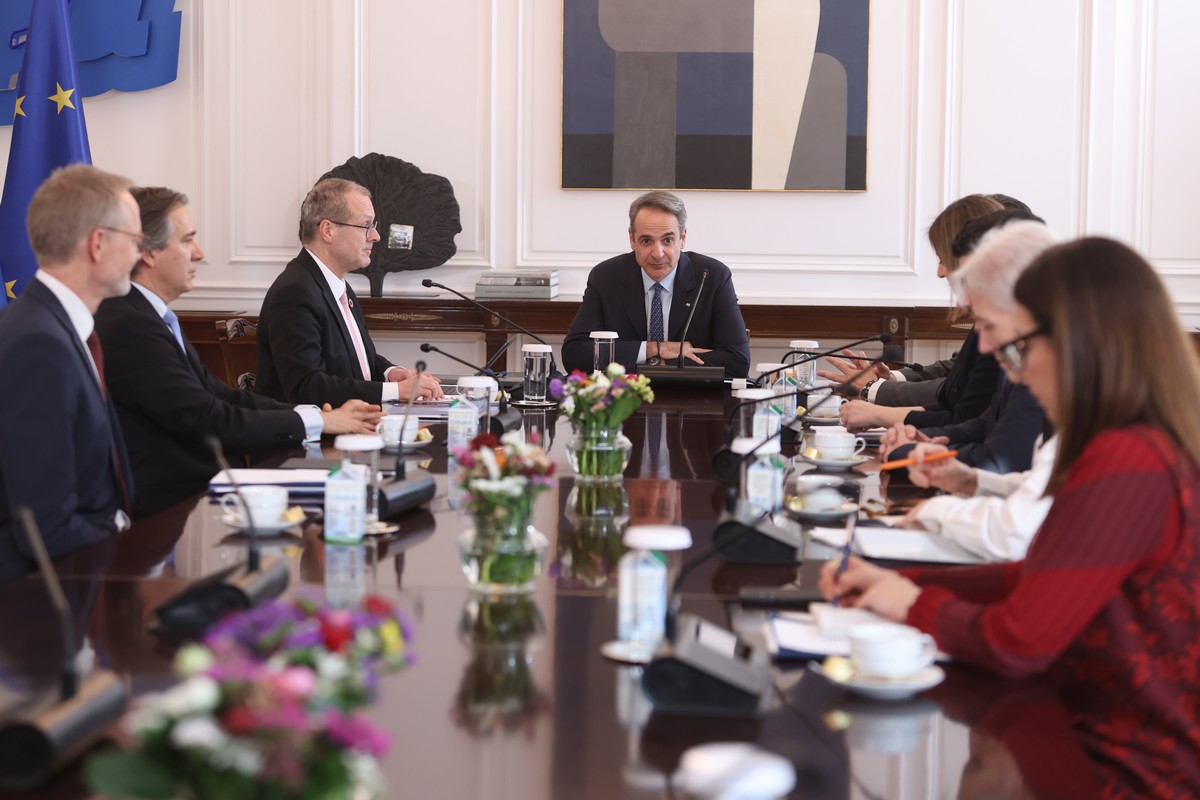 Συνάντηση Μητσοτάκη με τον Περιφερειακό Διευθυντή Ευρώπης του ΠΟΥ – Η χώρα μας έχει εξελιχθεί σε πρωτοπόρο, ενώ ήμασταν ουραγοί