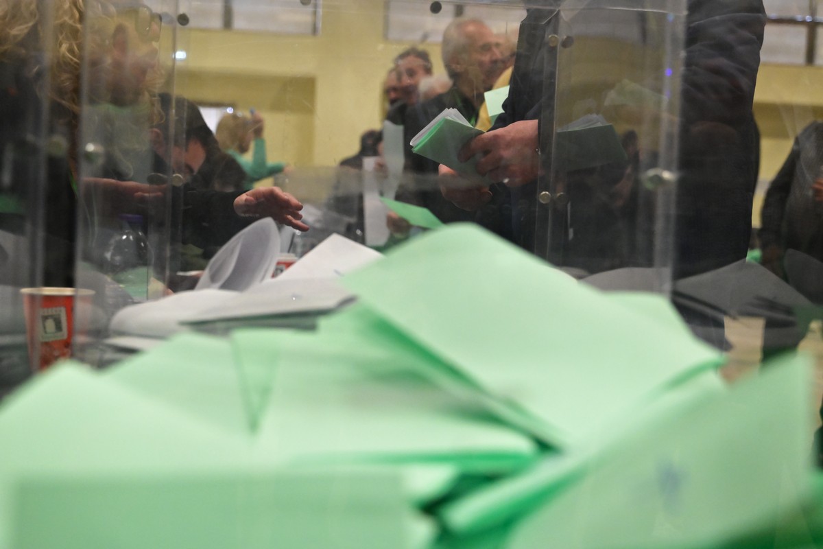 Συνέδριο ΠΑΣΟΚ: Αυλαία με κάλπες για τη νέα Κεντρική Επιτροπή (ΦΩΤΟ)