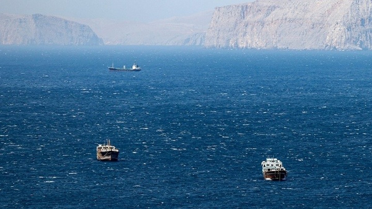 Ελληνικής ιδιοκτησίας το ένα από τα δύο πρώτα πλοία που πέρασαν τα Στενά του Ορμούζ