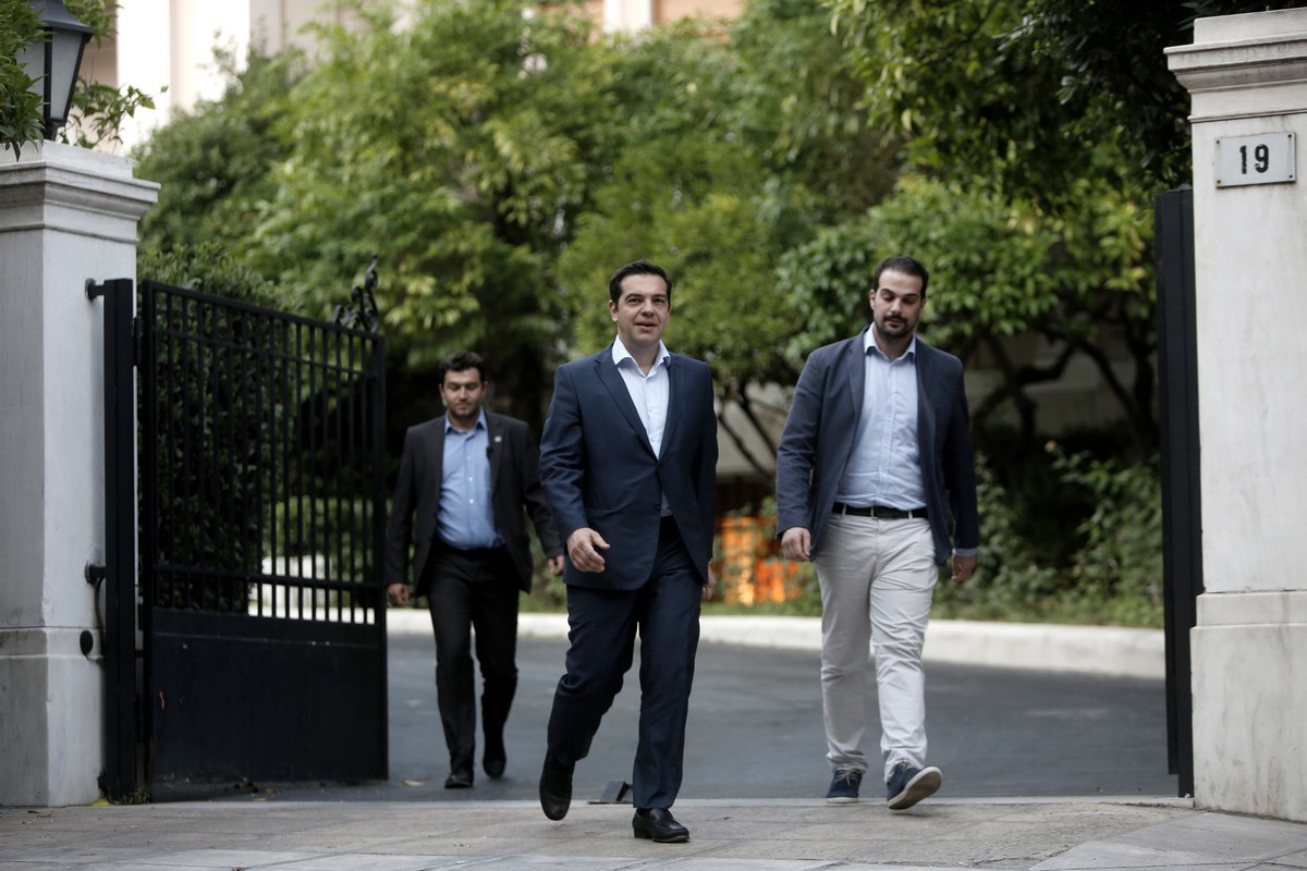 «Πυρά» Σακελλαρίδη κατά Τσίπρα: Είναι ικανός να πει και αριστερά και δεξιά πράγματα ανάλογα με το ακροατήριο