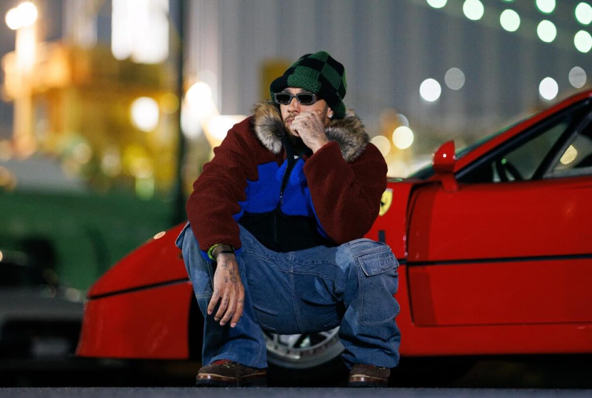 Στα “γούστα”ο Hamilton με Ferrari F40 και συνοδηγό την Kim Kardashian στο Τόκιο (VIDEO)