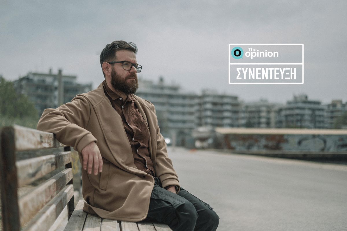 Χάρης Θώμος στο TheOpinion: «Μου αρέσει να κάνω ένα πιο ποιητικό θέατρο»