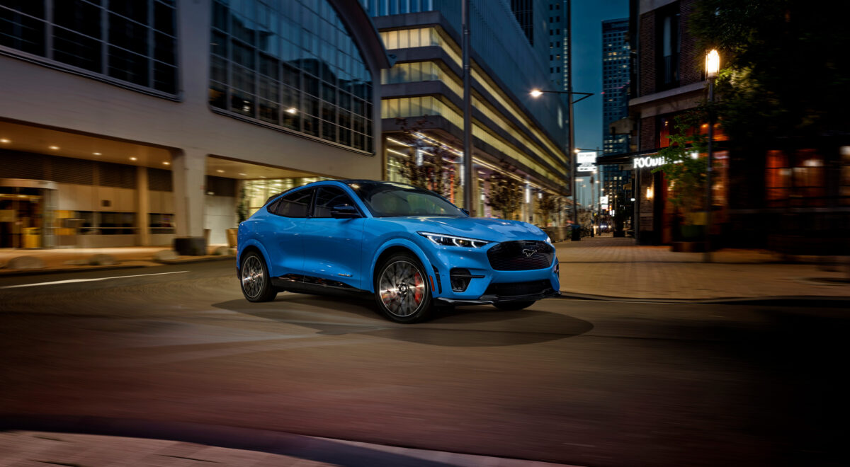 H Ford φέρνει ακόμα πιο κοντά στον οδηγό τα πλεονεκτήματα της ηλεκτροκίνησης