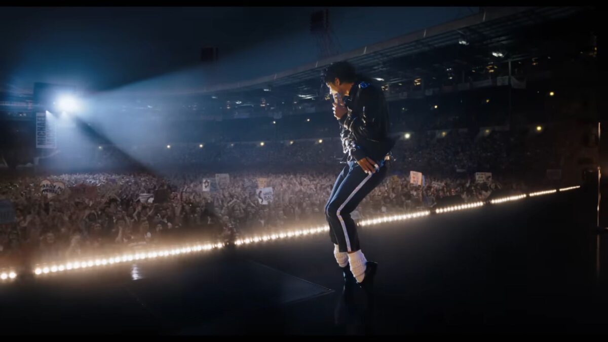 «Michael»: Μια βιογραφία χωρίς βάθος για τον βασιλιά της ποπ (VIDEO)