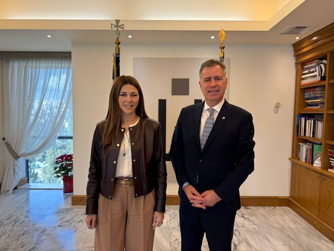 Συνάντηση εργασίας του Πρύτανη του ΔΙΠΑΕ με την Υπουργό Παιδείας Θρησκευμάτων και Αθλητισμού
