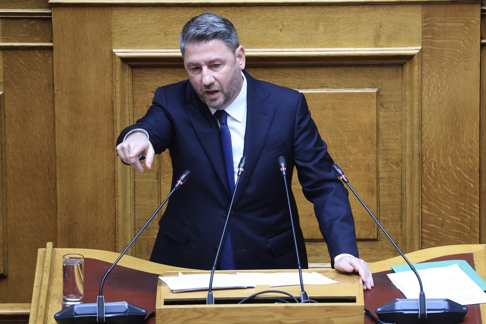 Ανδρουλάκης στη Βουλή: Ο Μητσοτάκης μιλάει σαν θαμώνας καφενείου και τρολ του διαδικτύου