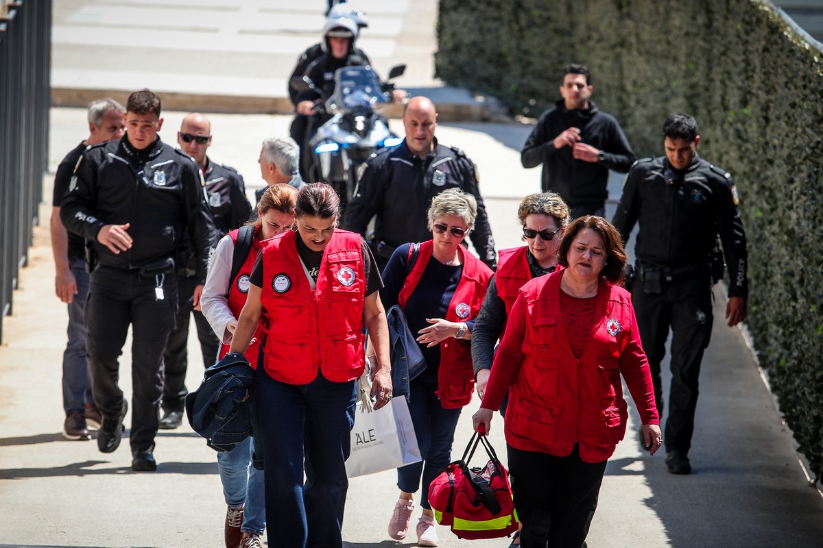 Εκτός κινδύνου οι πέντε τραυματίες από τους πυροβολισμούς σε ΕΦΚΑ και Πρωτοδικείο