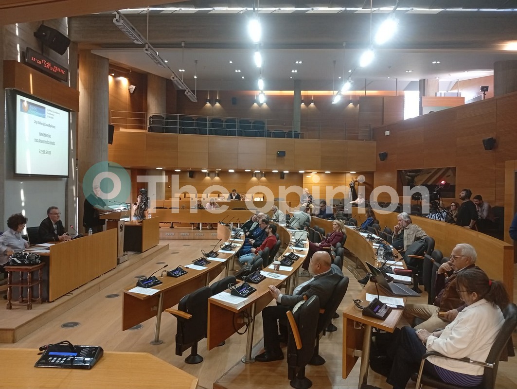 Αίτημα για τοποθέτηση απινιδωτή στην αίθουσα του δημοτικού συμβουλίου Θεσσαλονίκης
