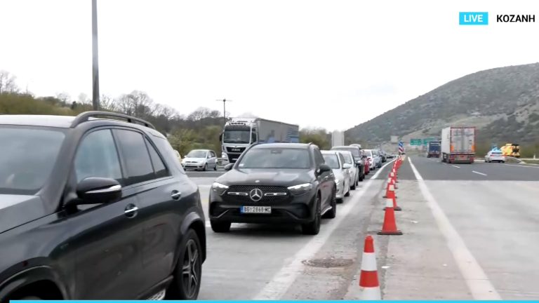 Ξεπέρασε τα 10χλμ η ουρά στα διόδια Πολυμύλου (VIDEO)