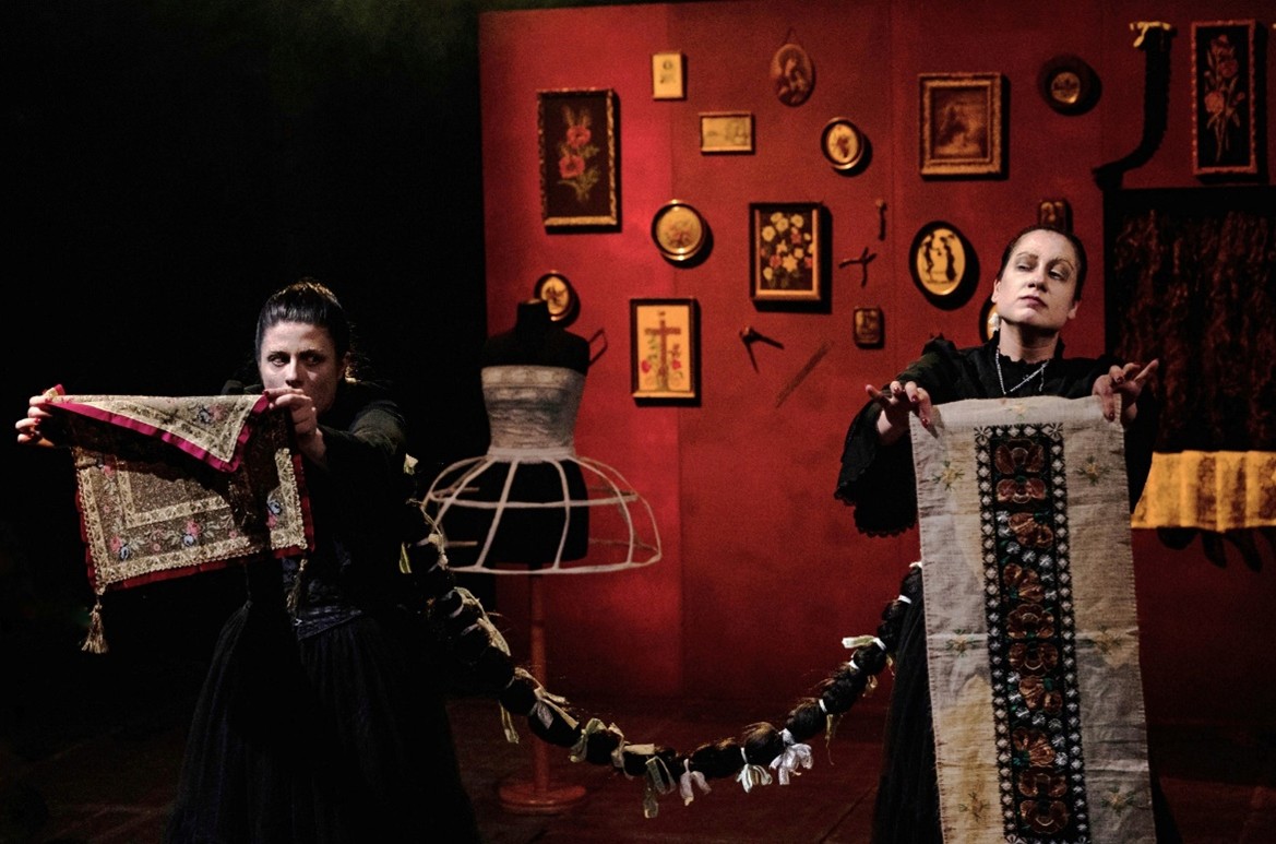 La Mano de Dios: Στο Θέατρο Τεχνών για την Ανοιχτή Θεατρική Σκηνή της Πόλης 2026