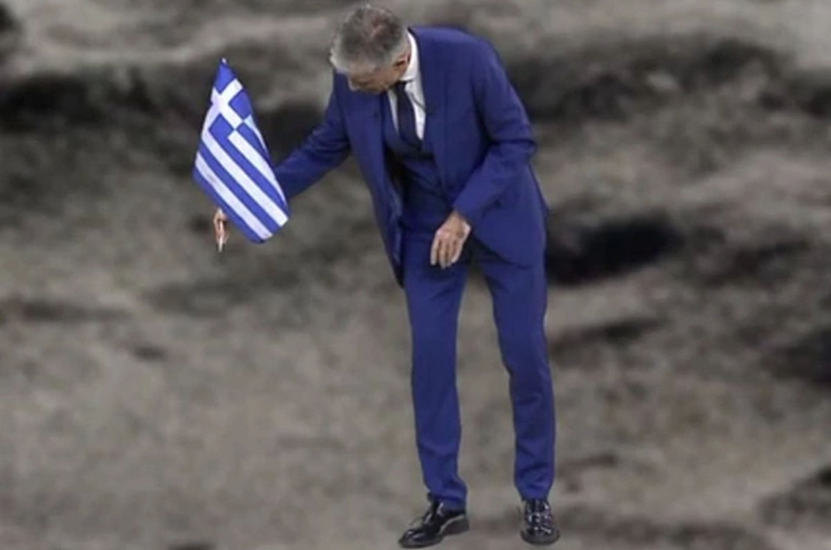 Η επική στιγμή που ο Νίκος Ευαγγελάτος «κάρφωσε» τη γαλανόλευκη στη…Σελήνη (VIDEO)