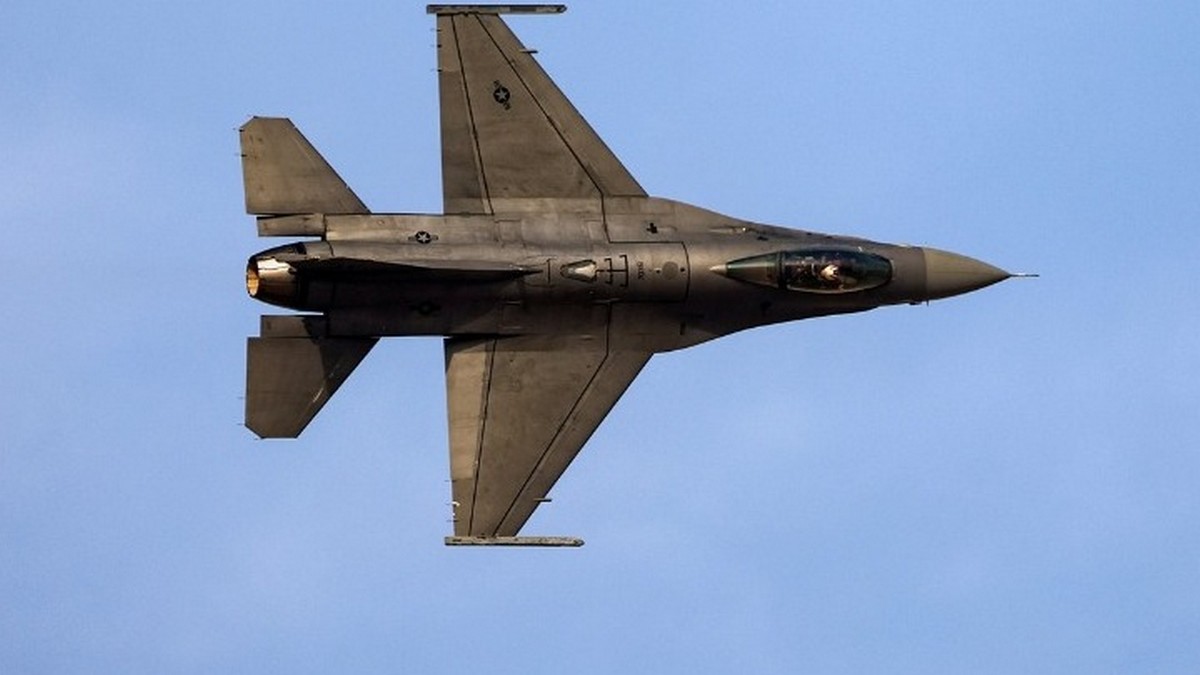 Συνεχίζονται οι προσπάθειες εντοπισμού του πιλότου μετά την κατάρριψη των δύο μαχητικών αεροσκαφών των ΗΠΑ καταρρίφθηκαν στο Ιράν και τον Κόλπο