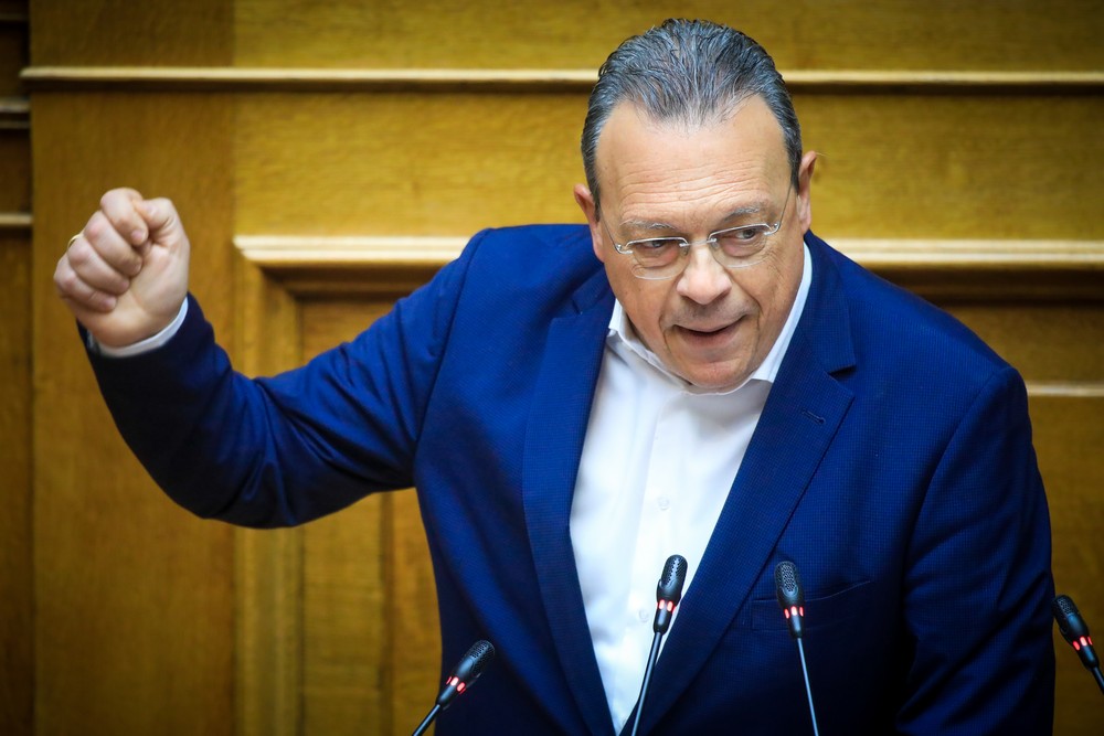 Φάμελλος σε Μητσοτάκη: Πρέπει να παραιτηθείτε