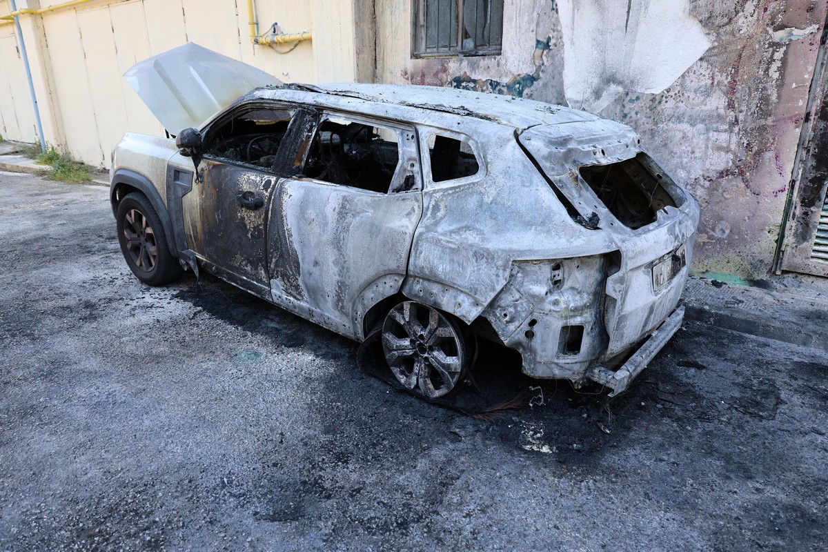 Φωτιά σε εταιρία ανακύκλωσης στη Νεοχωρούδα: Ήχησε το 112 – Προειδοποίηση στους κατοίκους για τον αέρα (ΦΩΤΟ)