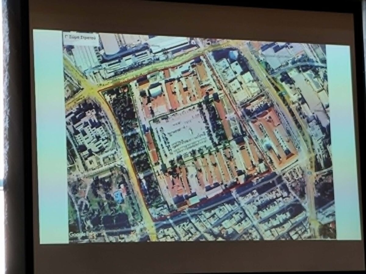 «Η Πόλη Ανάποδα»: Αιχμές για τον τρόπο διεκδίκησης του Γ’ Σώματος Στρατού από τον δήμο Θεσσαλονίκης