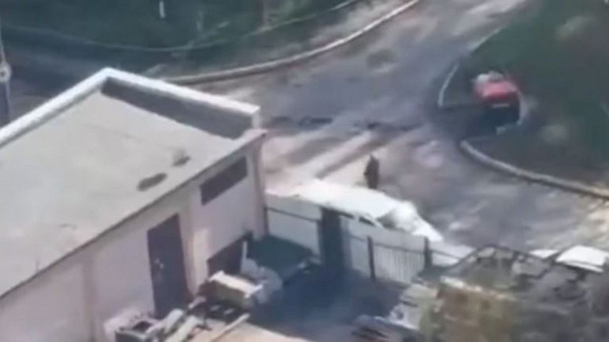 Ένοπλος άνοιξε πυρ στο Κίεβο: Τουλάχιστον δύο νεκροί – Νεκρός και ο δράστης (VIDEO)