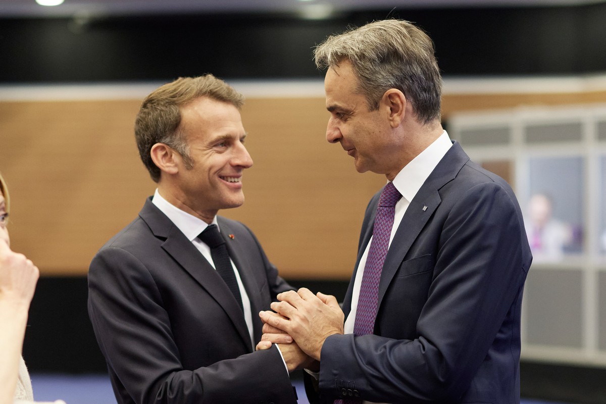 Ελλάδα και Γαλλία εμβαθύνουν τη στρατηγική τους συνεργασία σε άμυνα, ασφάλεια και διμερείς σχέσεις