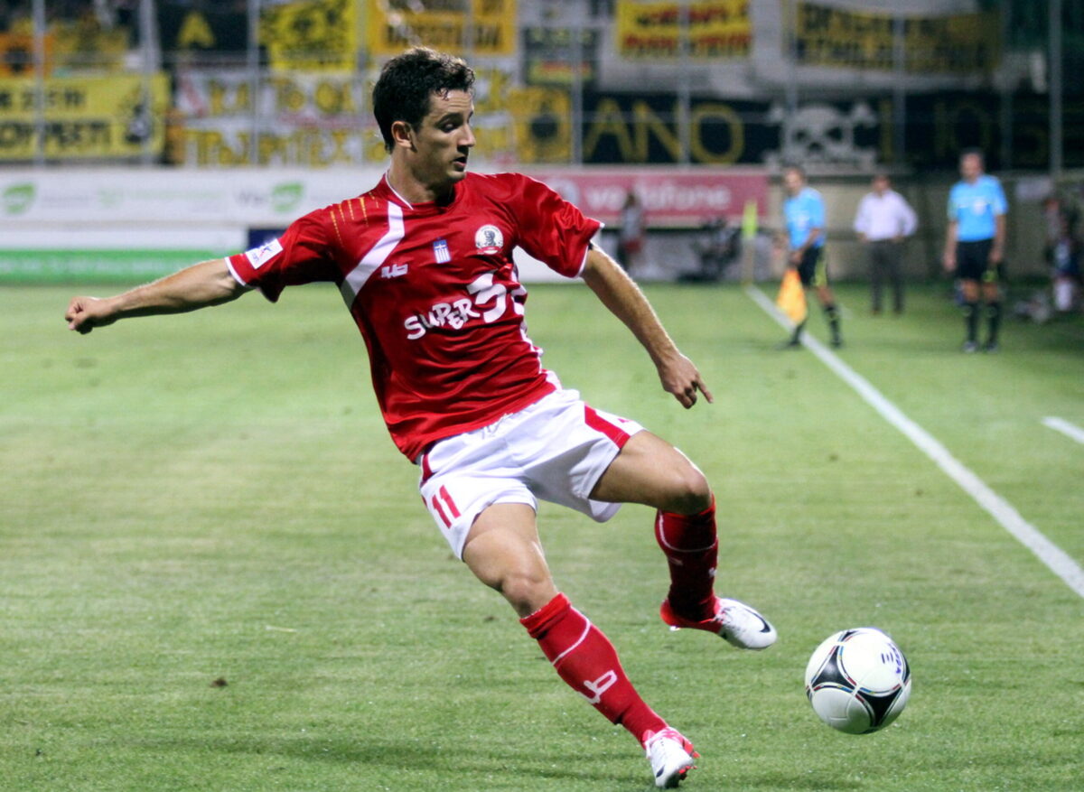 Χωρίς VAR και Κοστούμια: Όταν ο Μαρσελίνιο «χόρευε» τις αντίπαλες άμυνες (VIDEO)