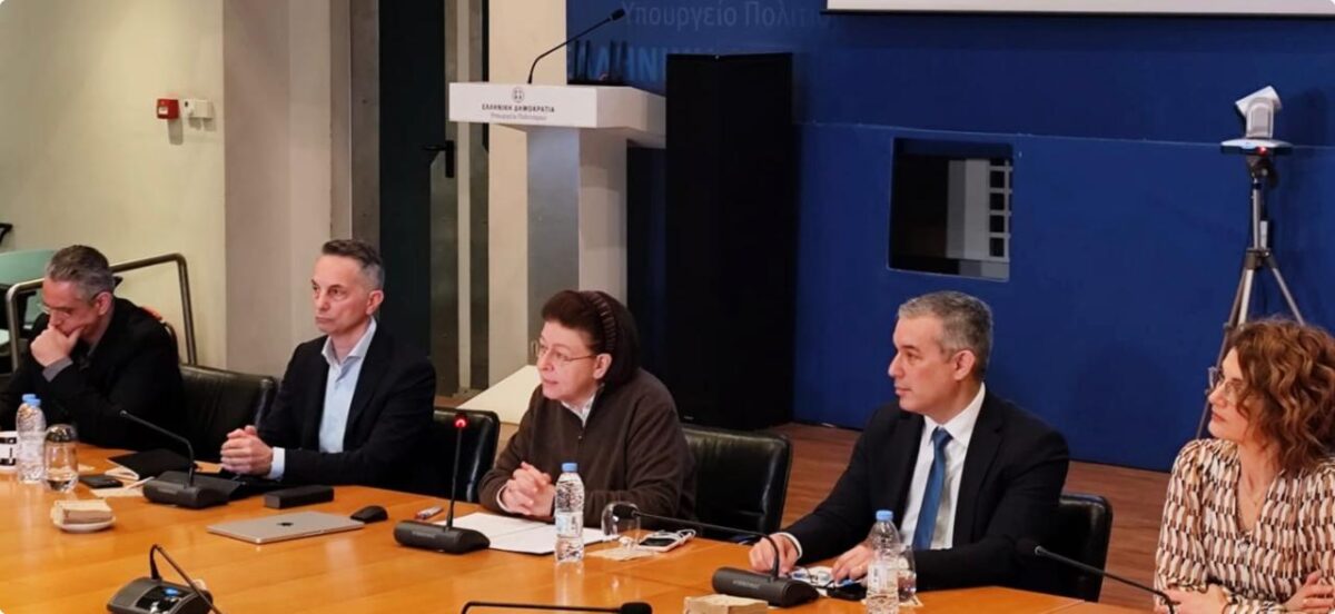 Λίνα Μενδώνη: Ενσωμάτωση και αξιοποίηση της τεχνητής νοημοσύνης στον πολιτισμό