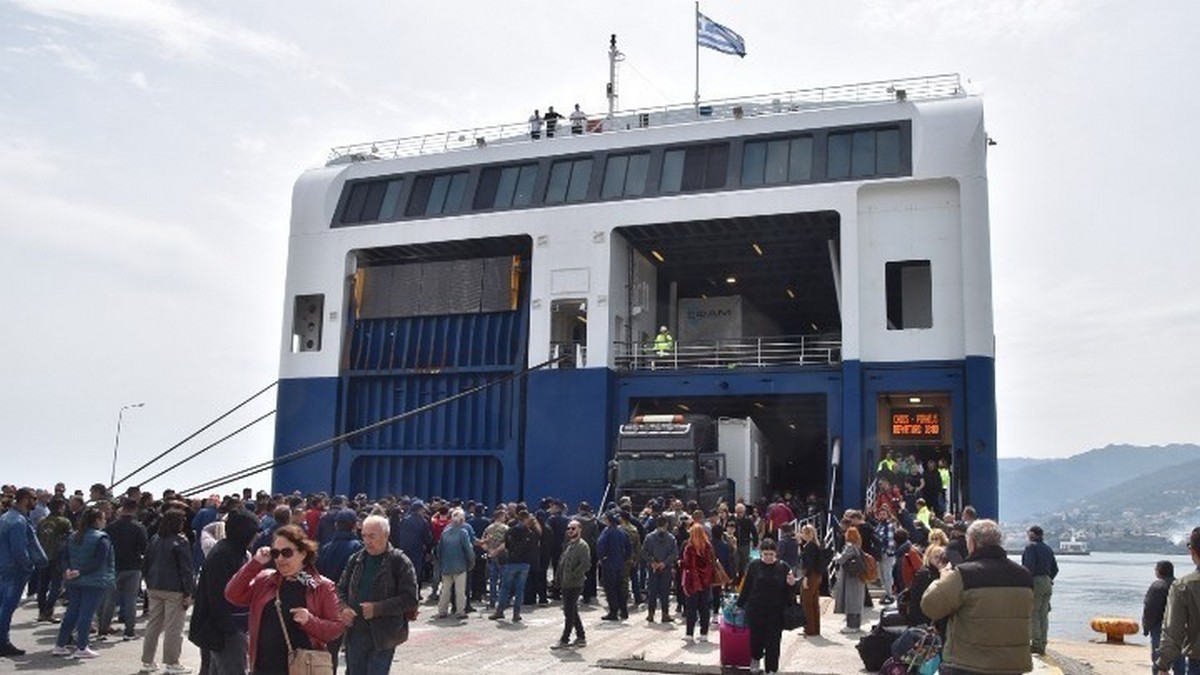 Σοβαρές ελλείψεις σε βασικά προϊόντα στη Μυτιλήνη από την διαμαρτυρία των κτηνοτρόφων (VIDEO)