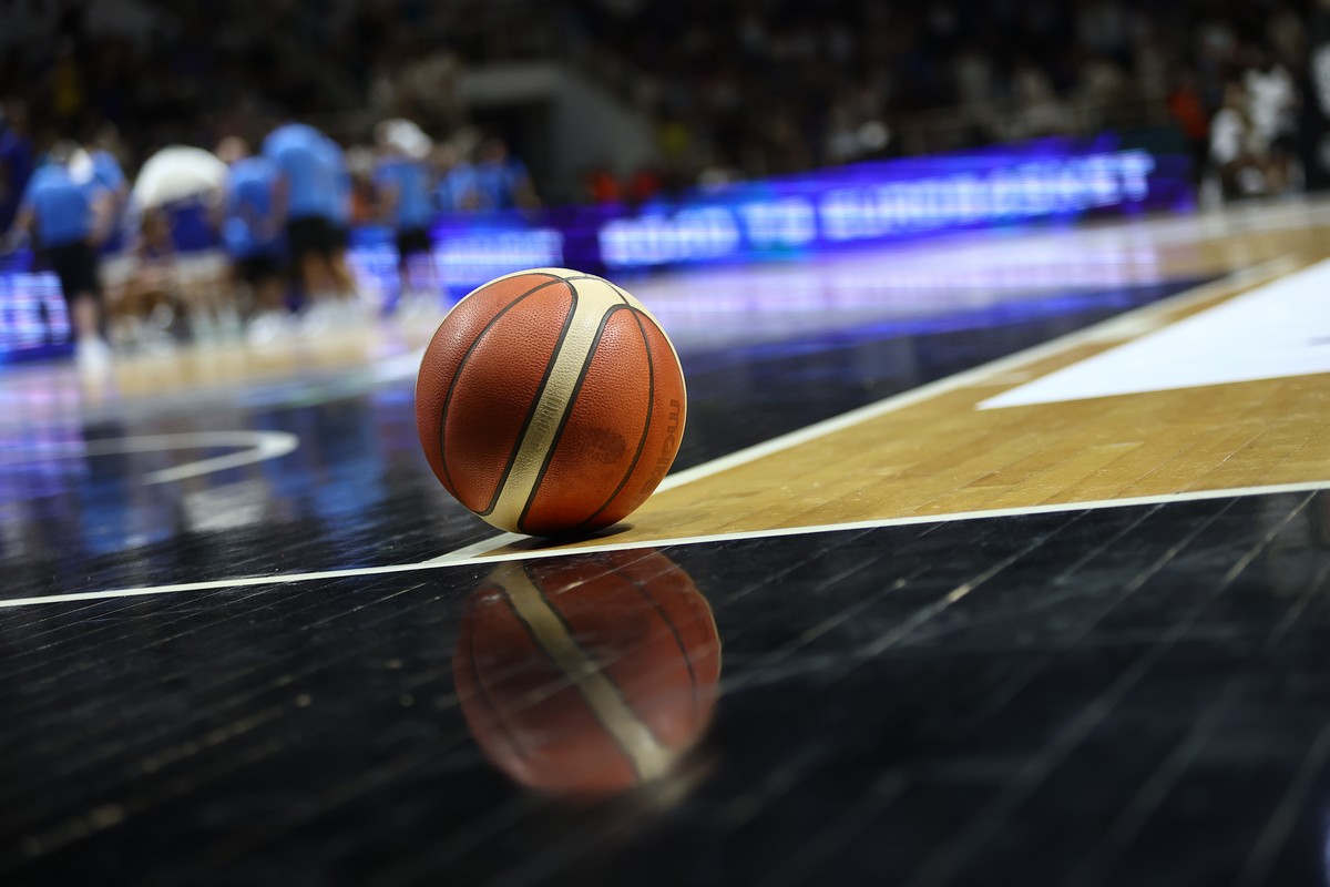 Επεισοδιακός αγώνας μπάσκετ στον δήμο Θερμαϊκού – Απηυδησμένος φίλαθλος μπήκε στο παρκέ και έδιωξε παίκτη