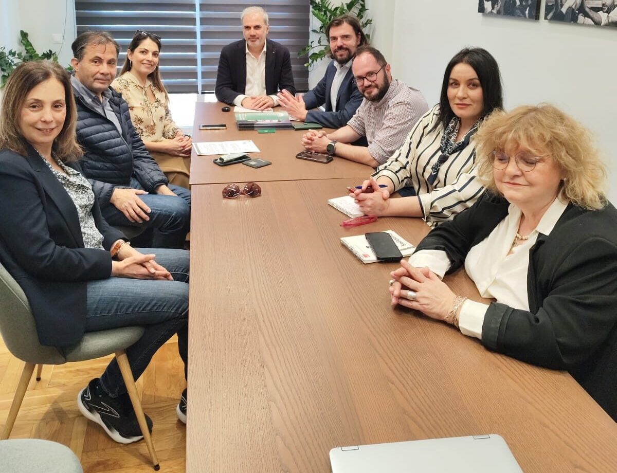 ΠΑΣΟΚ: Συνάντηση Παππά με εκπροσώπους της Ελληνικής Ομοσπονδίας Θαλασσαιμίας