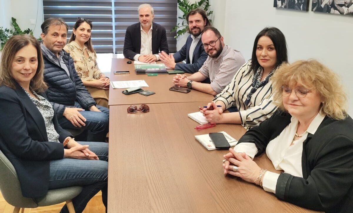 ΠΑΣΟΚ: Συνάντηση Παππά με εκπροσώπους της Ελληνικής Ομοσπονδίας Θαλασσαιμίας