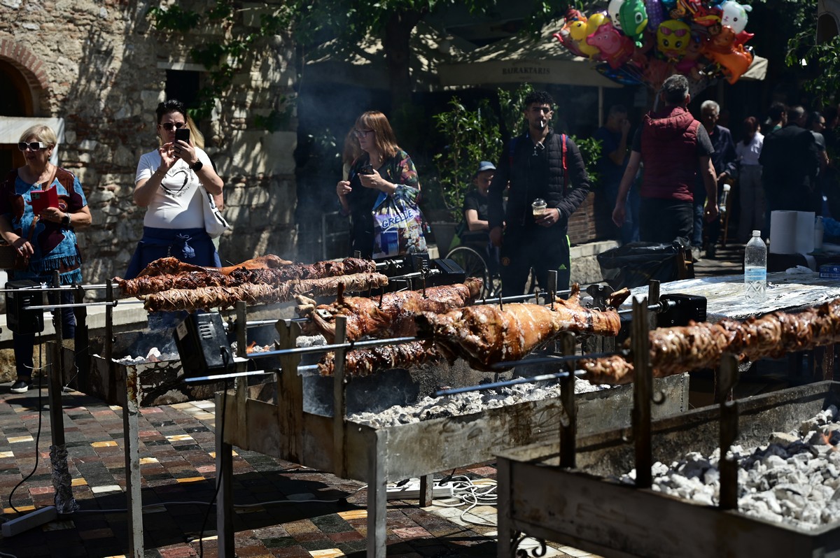 Αρνί ή κατσίκι για το τραπέζι της Κυριακής του Πάσχα