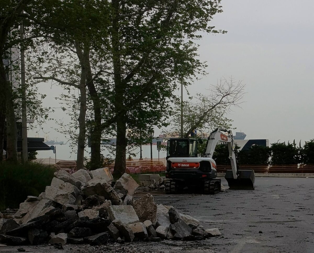 Ξεκίνησαν οι εργασίες για την ανάπλαση της Πλατείας Ελευθερίας (ΦΩΤΟ)