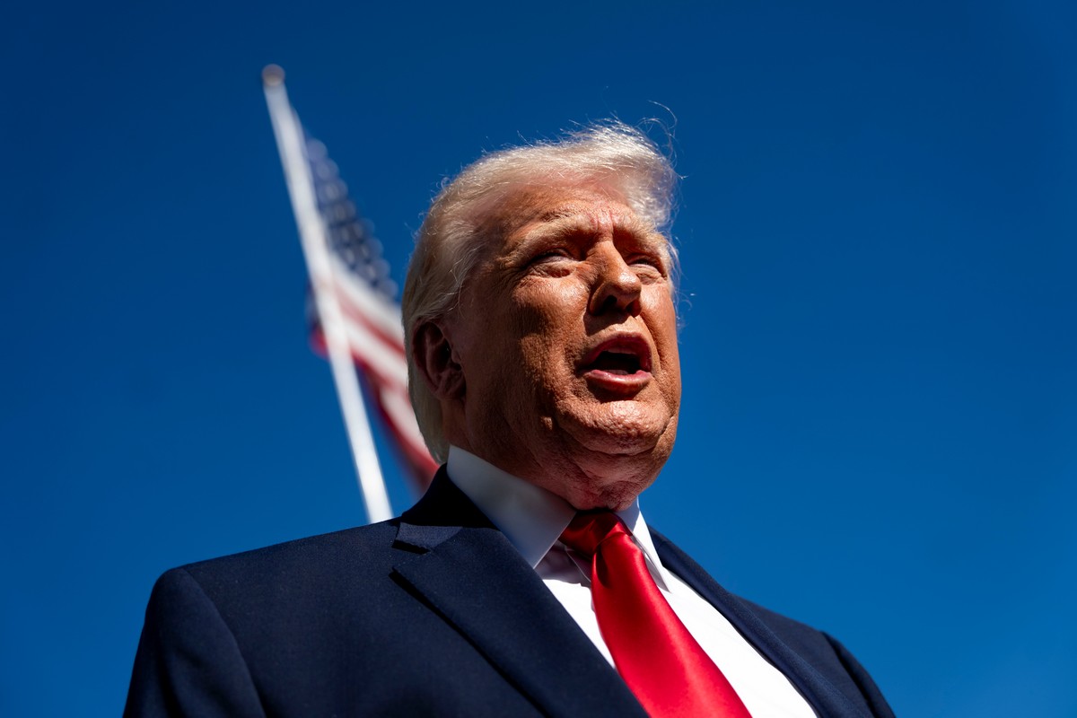 Τραμπ: Ενημερώστε τον Πάπα ότι είναι απαράδεκτο να έχει πυρηνική βόμβα το Ιράν