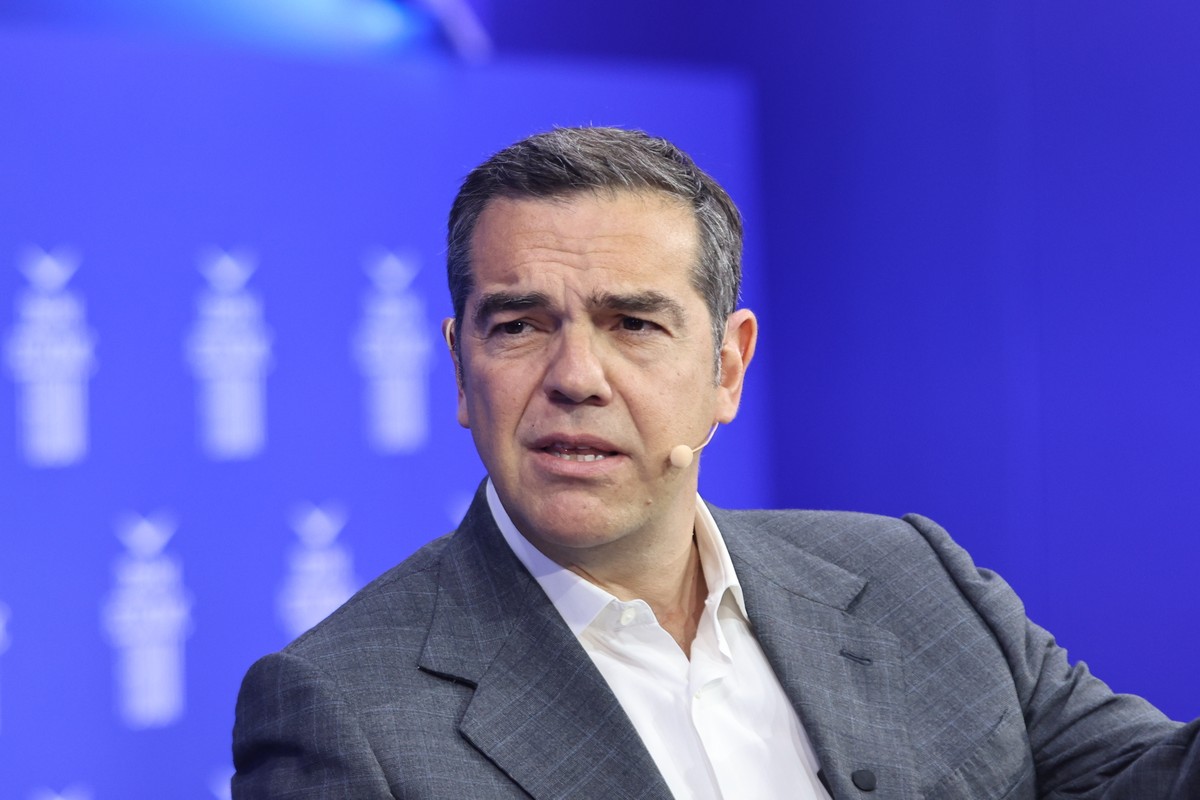 Τσίπρας για υποκλοπές: Ό,τι εύκολα μπαίνει στο αρχείο, το ίδιο εύκολα βγαίνει από το αρχείο