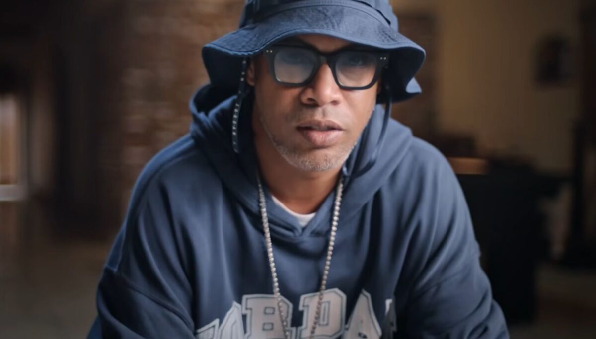 Το νέο ντοκιμαντέρ για την ζωή του Ροναλντίνιο έρχεται στο Netflix (VIDEO)