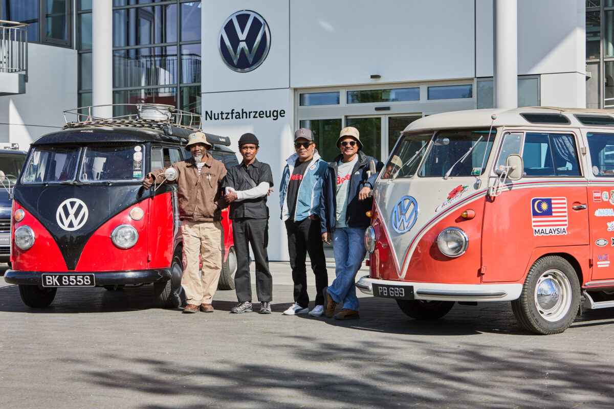 Δύο θρυλικά VW Bulli ταξίδεψαν 20.000km για καλό σκοπό
