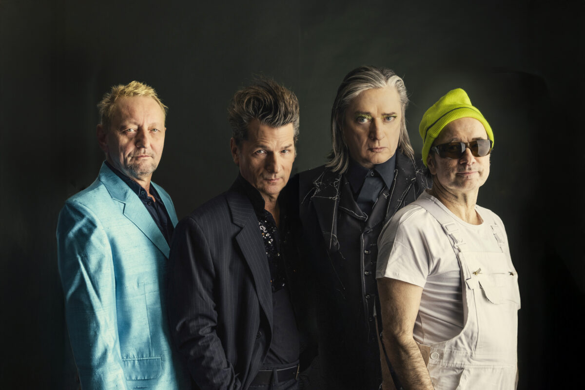 EINSTURZENDE NEUBAUTEN:  Από τον David Bowie και τους Depeche Mode, στον Nick Cave και τη σκιά του Ηρωδείου
