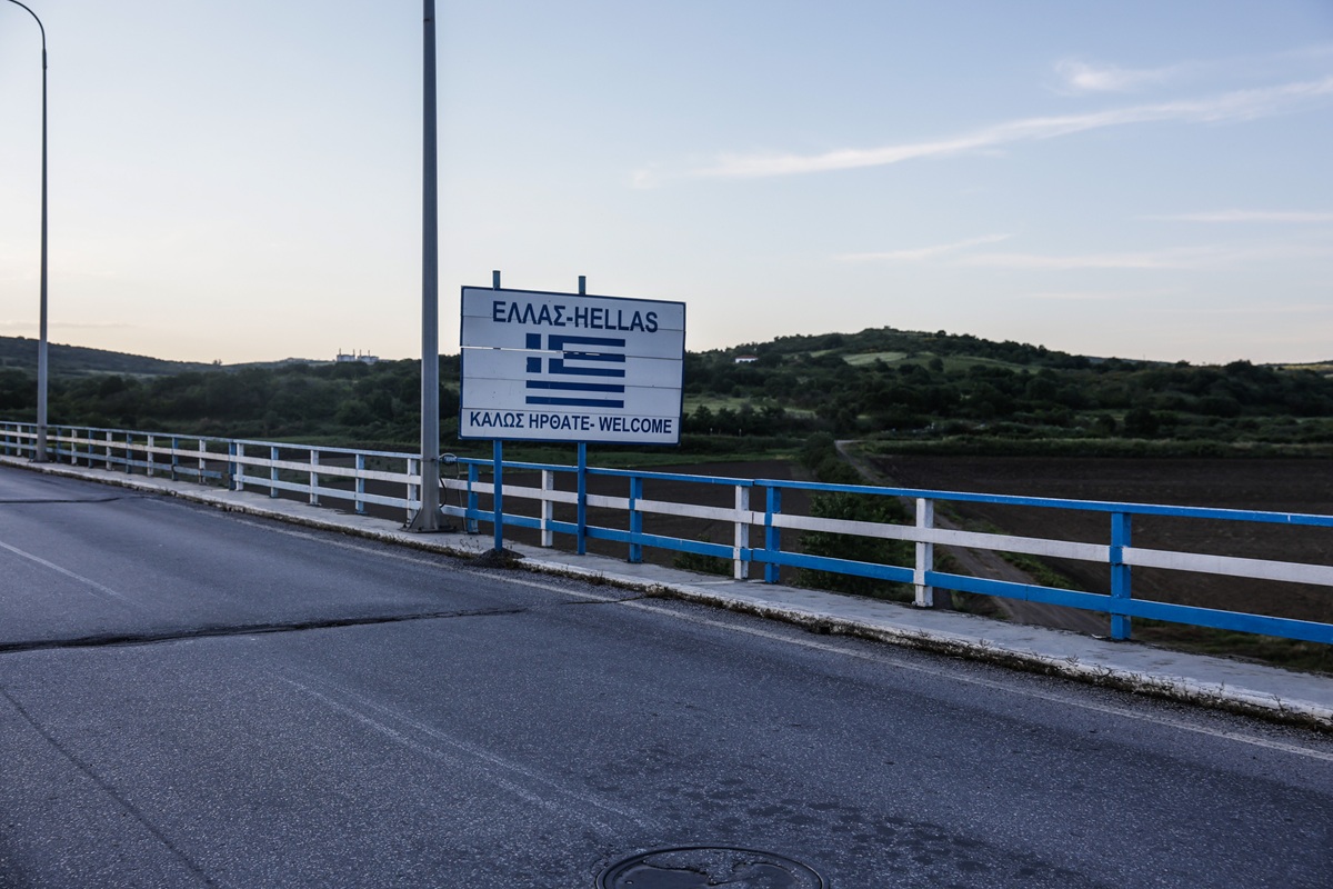 Ουρές στα σύνορα: Xώρα που κλείνει τις πόρτες της όταν δεν πρέπει
