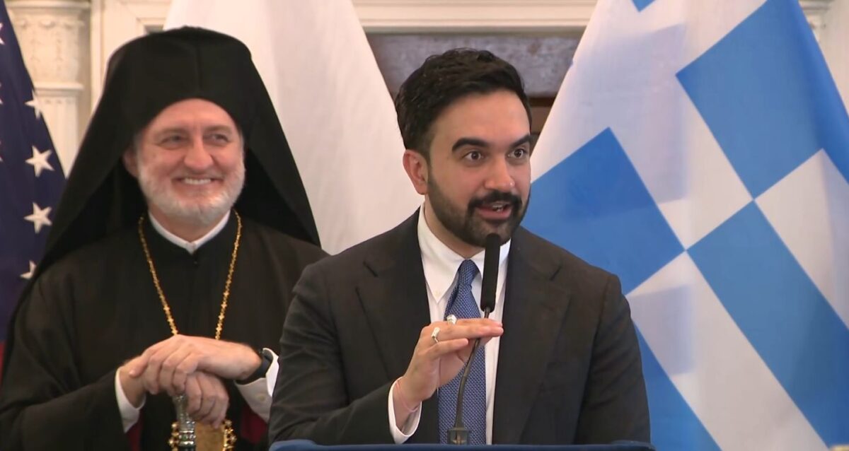 Ζόχραν Μαμντάνι: «Ζήτω η Ελλάδα» – Η εκδήλωση στην Νέα Υόρκη για τα 205 χρόνια της Ελληνικής Ανεξαρτησίας (VIDEO)