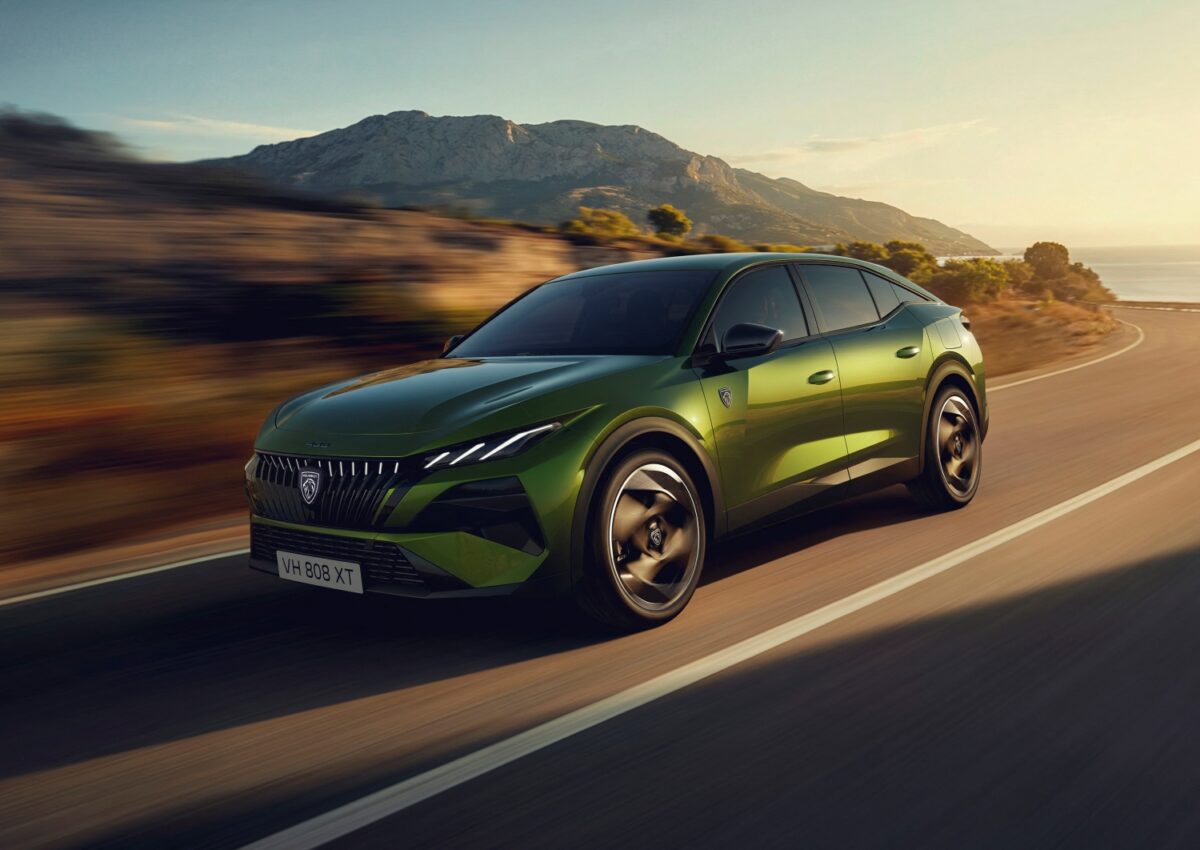 Έναρξη παραγγελιών για το νέο Peugeot 408