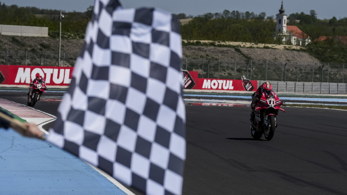 Ασταμάτητος και στο Balaton Park o Nicolo Bulega