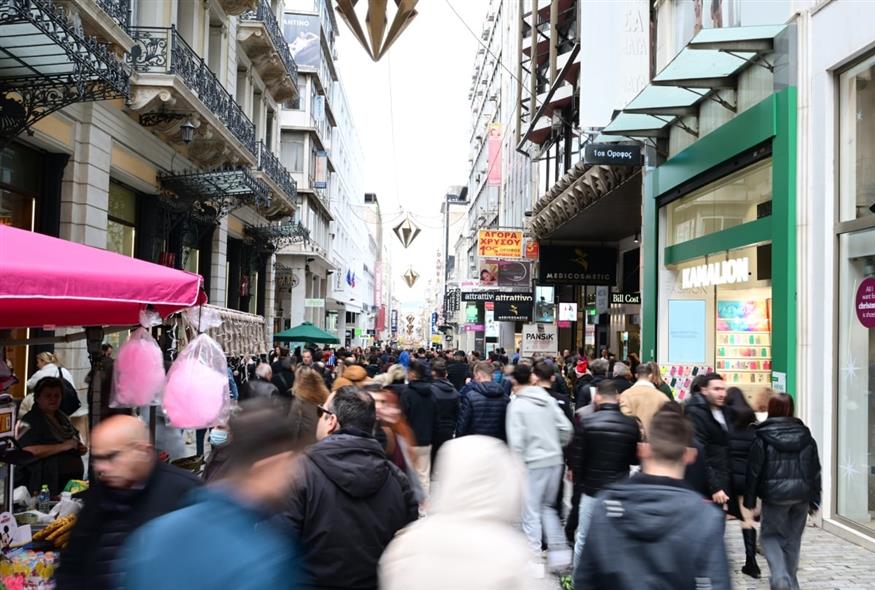 IOBE: Οι Έλληνες καταναλωτές περισσότερο απαισιόδοξοι στην ΕΕ