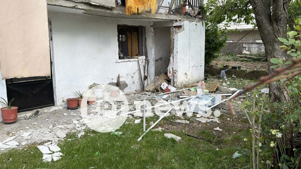 Iσχυρή έκρηξη σε σπίτι στην Καστοριά – Τραυματίστηκε 15χρονος (ΦΩΤΟ)