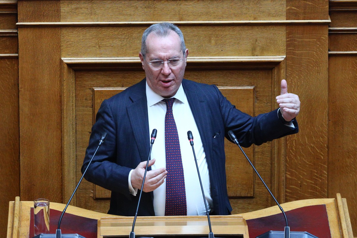 Γιάννης Κόντης