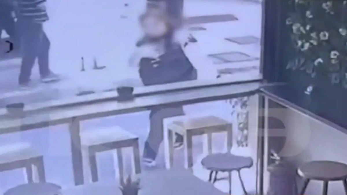 γυναίκα