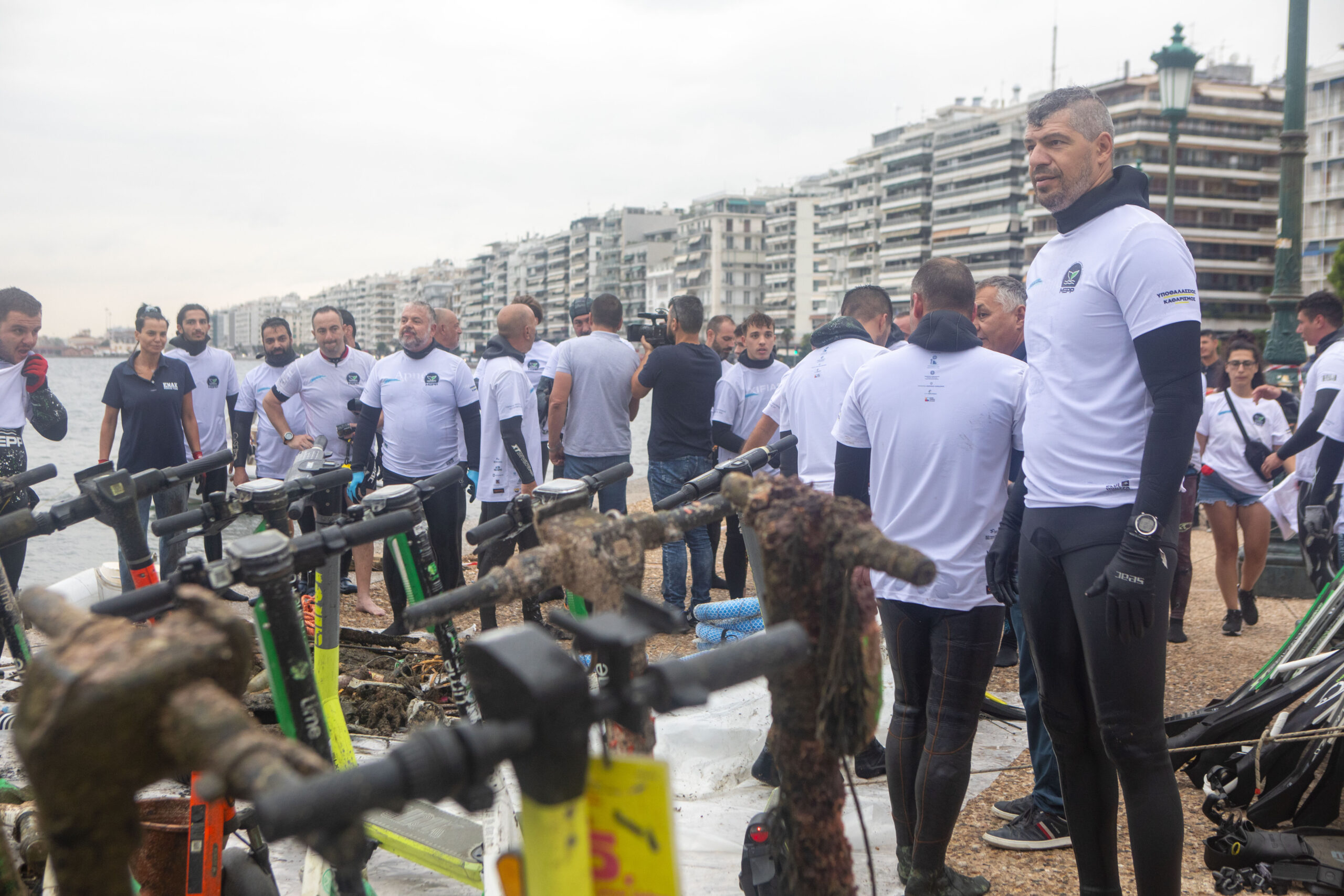 Λάζαρος Παπαδόπουλος: Από τα παρκέ στον…καθαρισμό του Θερμαϊκού